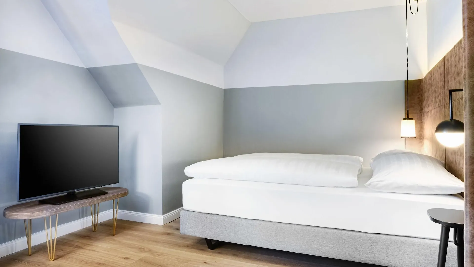 Hotel Breinoessl Innsbruck 3*,  Austria