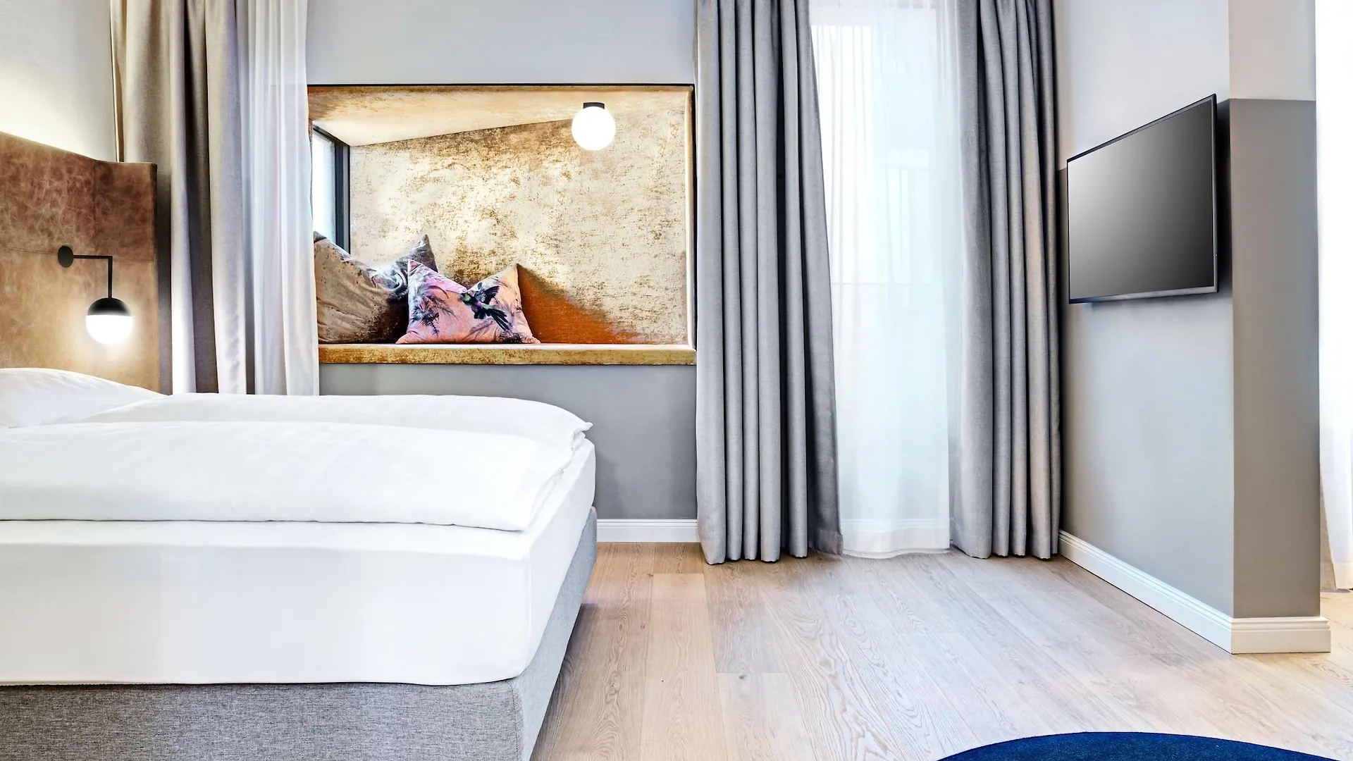 ***  Hotel Breinoessl Innsbruck Austria