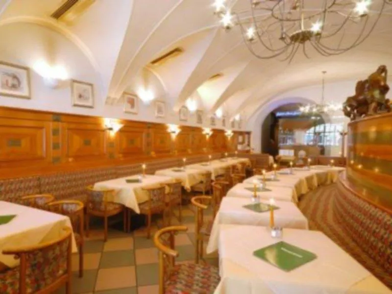 Hotel Breinoessl Innsbruck 3*,