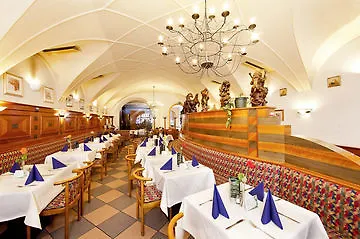 Hotel Breinoessl Innsbruck